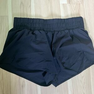 ZELLA Women's Black Shorts